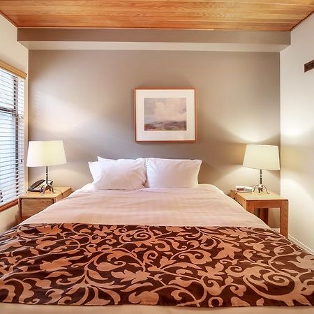 Whiski Jack Creekside Уистлер Экстерьер фото