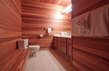 Whiski Jack Creekside Уистлер Экстерьер фото