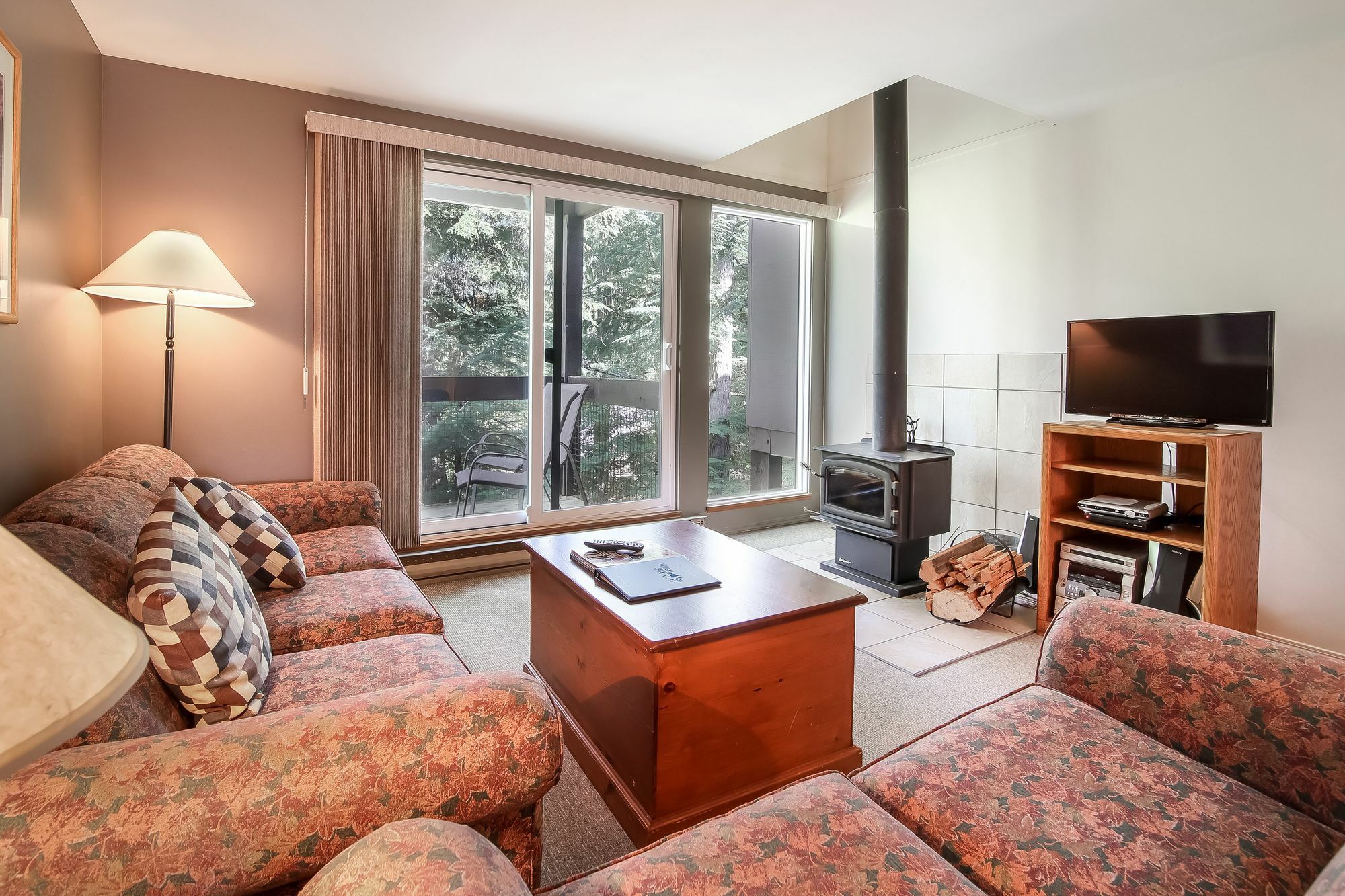 Whiski Jack Creekside Уистлер Экстерьер фото